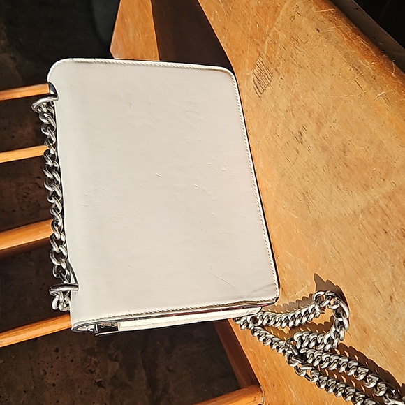 Vinyl Bee Bag Chain Strap - Picture 5 of 7